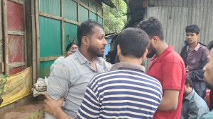 ‘তোর জন্য এসেছিলাম মা, তুই কেন লাশ হয়ে এলি’